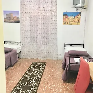 *** Ostello New Golden House Italia